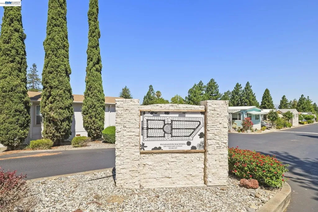 3231 Vineyard Ave., #70 Pleasanton CA 94566
