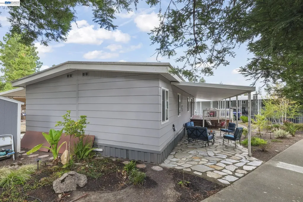 3231 Vineyard Ave., #70 Pleasanton CA 94566