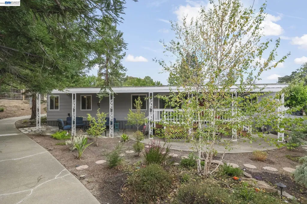 3231 Vineyard Ave., #70 Pleasanton CA 94566