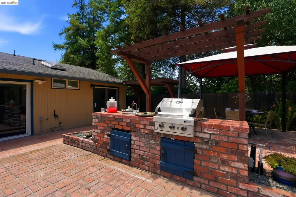 2662 Tamalpais Drive Pinole CA 94564