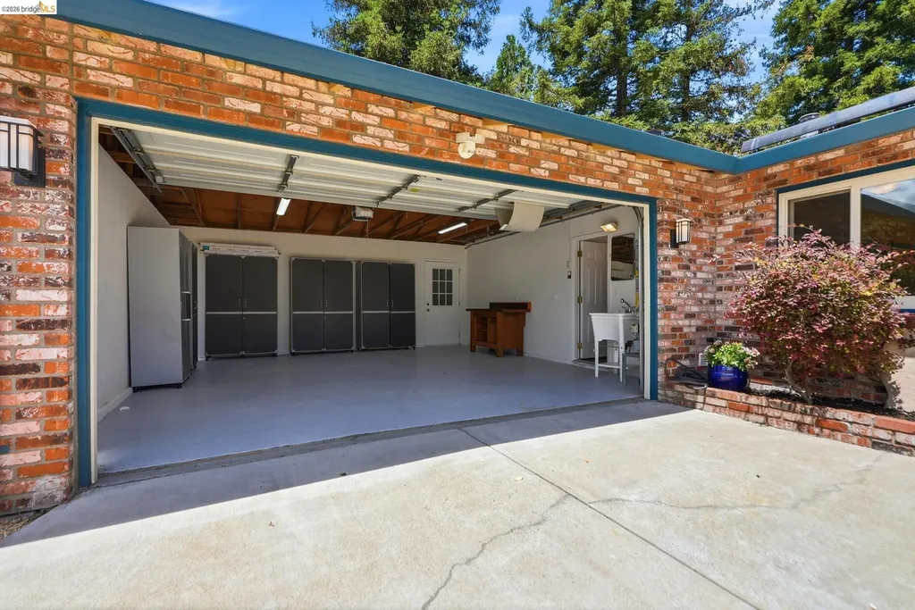 2662 Tamalpais Drive Pinole CA 94564