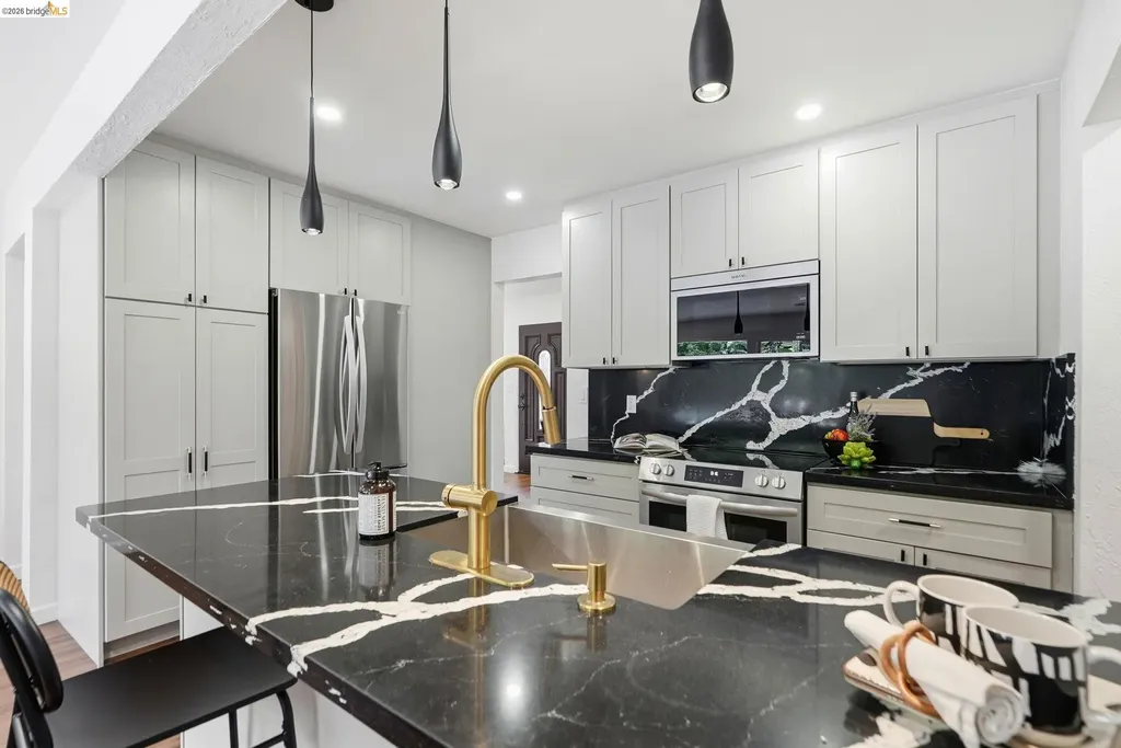 2662 Tamalpais Drive Pinole CA 94564