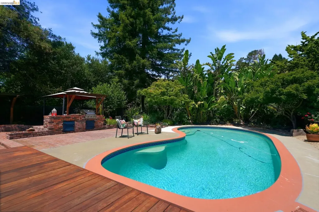 2662 Tamalpais Drive Pinole CA 94564