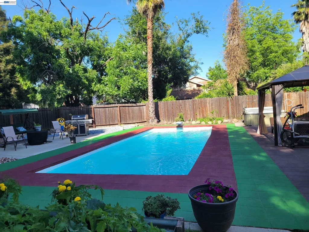 212 Marin Court Vacaville CA 95687