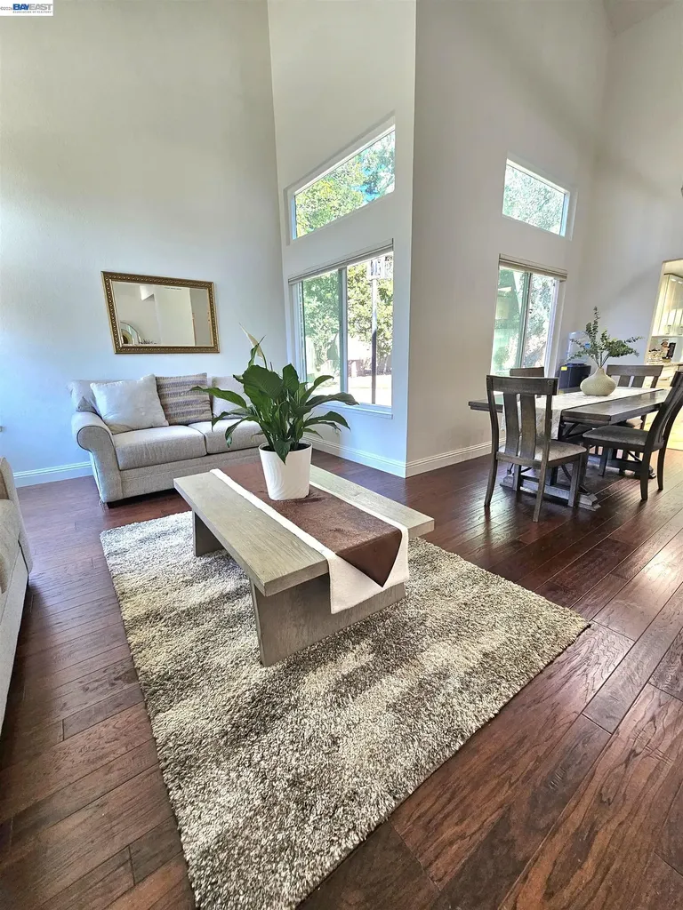 212 Marin Court Vacaville CA 95687