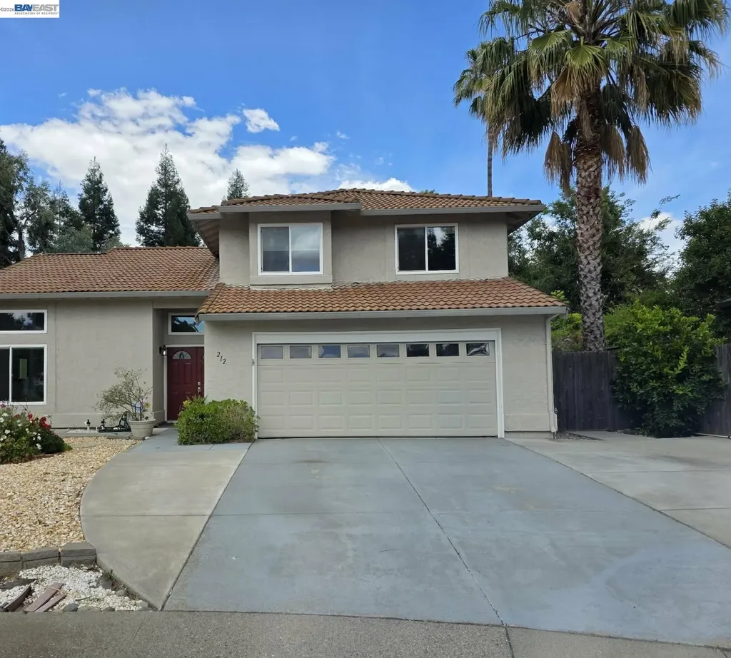 212 Marin Court Vacaville CA 95687