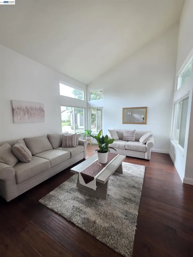 212 Marin Court Vacaville CA 95687