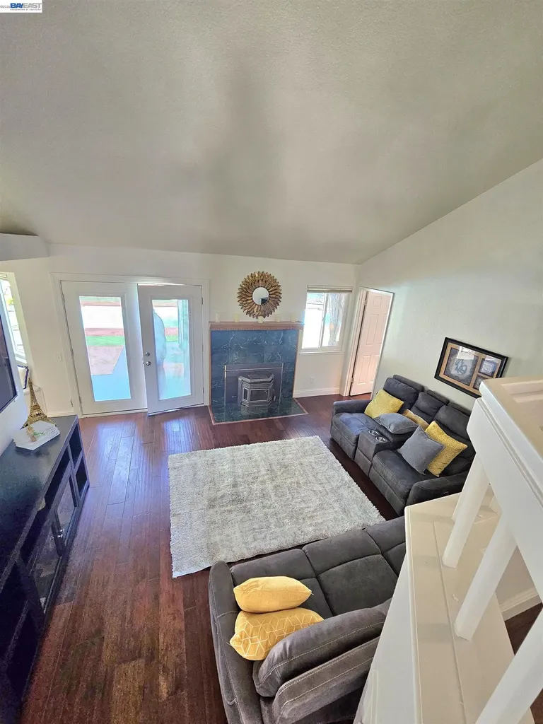 212 Marin Court Vacaville CA 95687