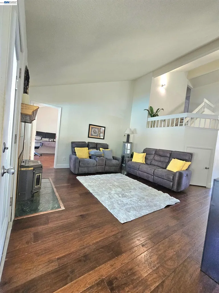 212 Marin Court Vacaville CA 95687