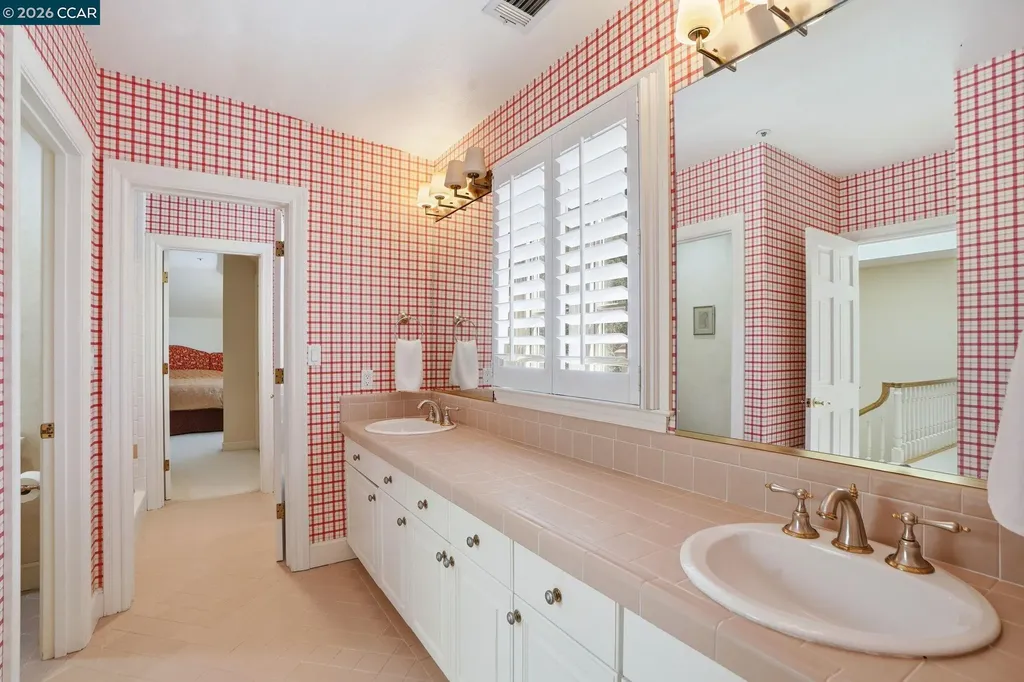 45 Merrill Circle Moraga CA 94556