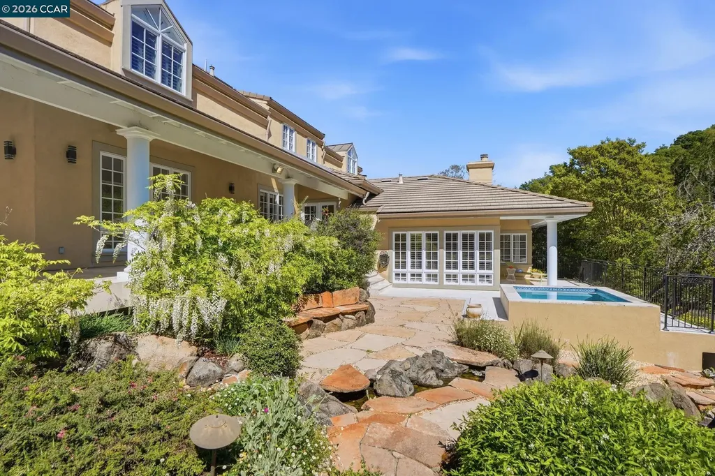 45 Merrill Circle Moraga CA 94556