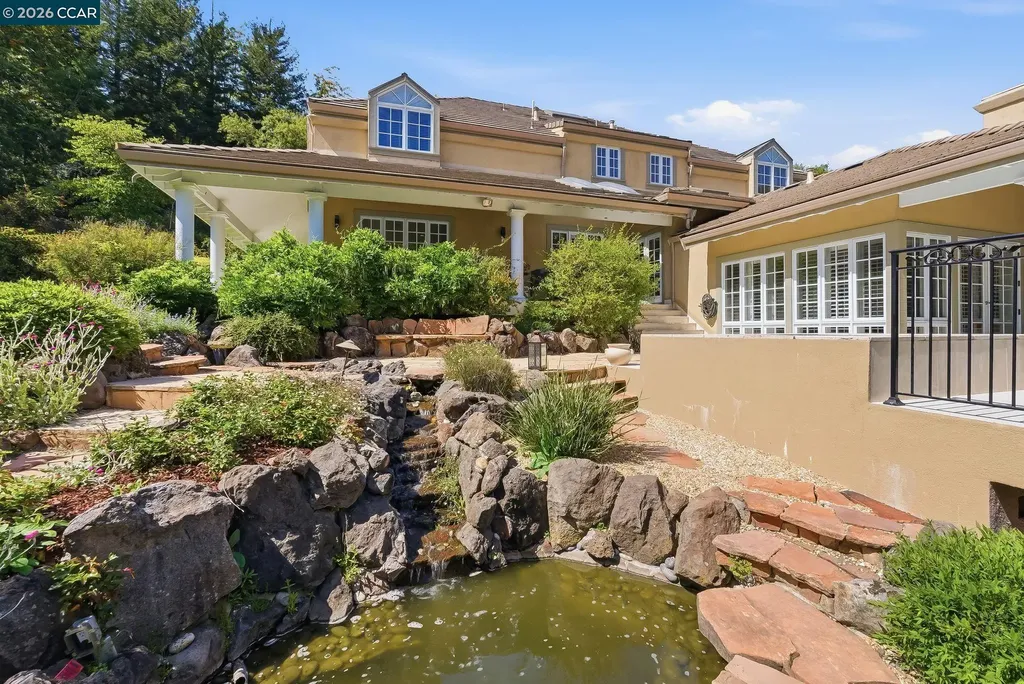 45 Merrill Circle Moraga CA 94556
