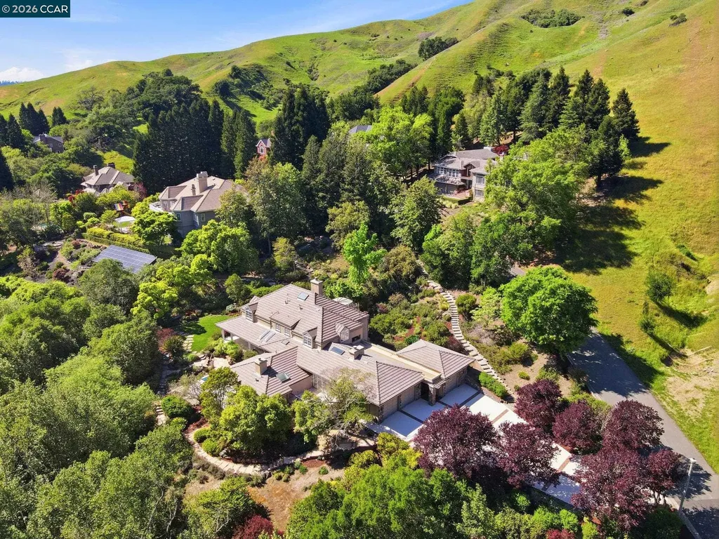 45 Merrill Circle Moraga CA 94556