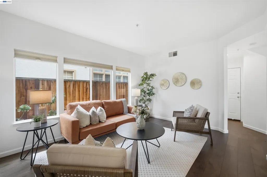 8516 Peachtree Avenue Newark CA 94560