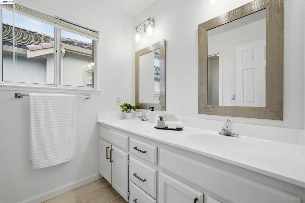8516 Peachtree Avenue Newark CA 94560