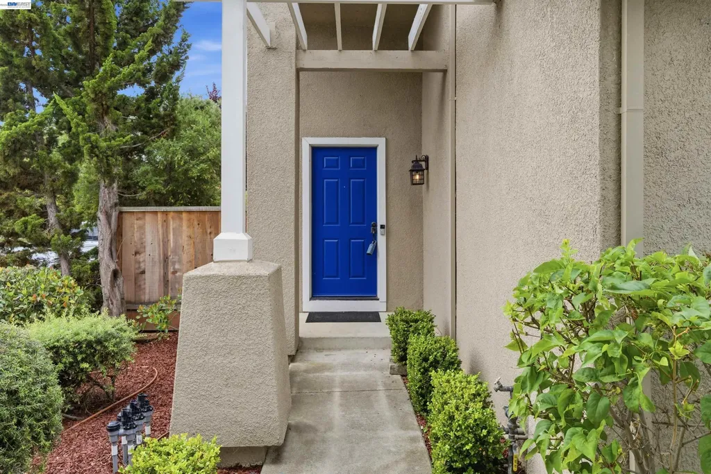 8516 Peachtree Avenue Newark CA 94560
