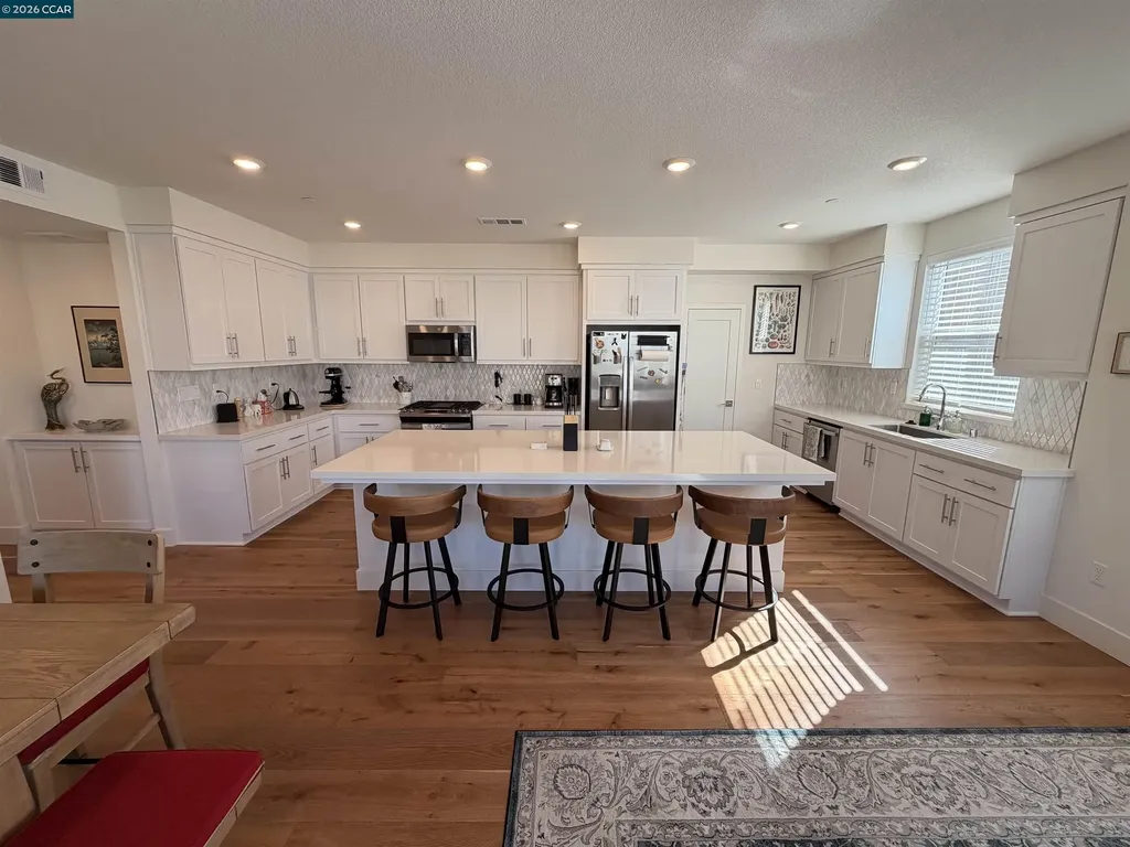 9732 Seawind Way Newark CA 94560