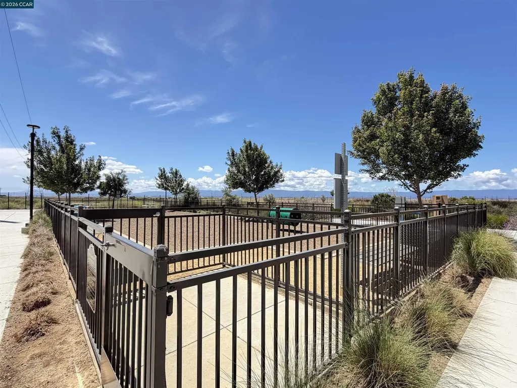 9732 Seawind Way Newark CA 94560