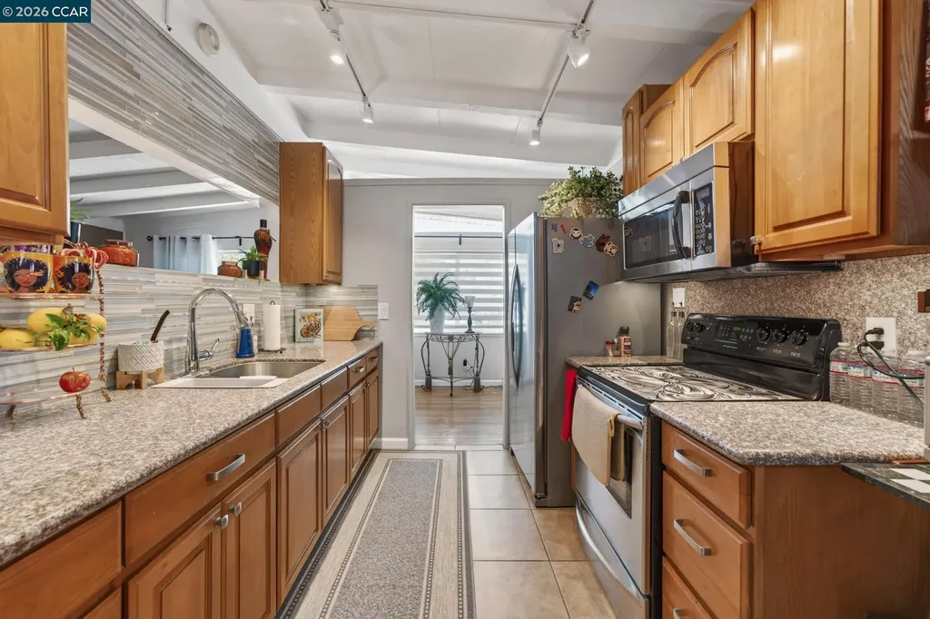 380 Alhambra Avenue Vallejo CA 94591