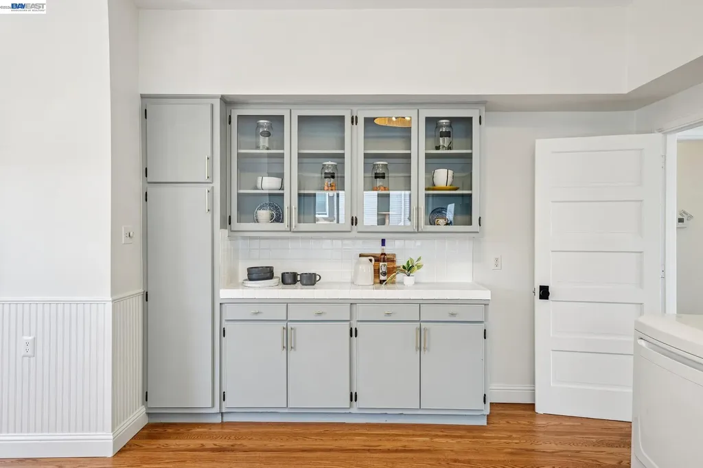 1508 Pacific Avenue Alameda CA 94501