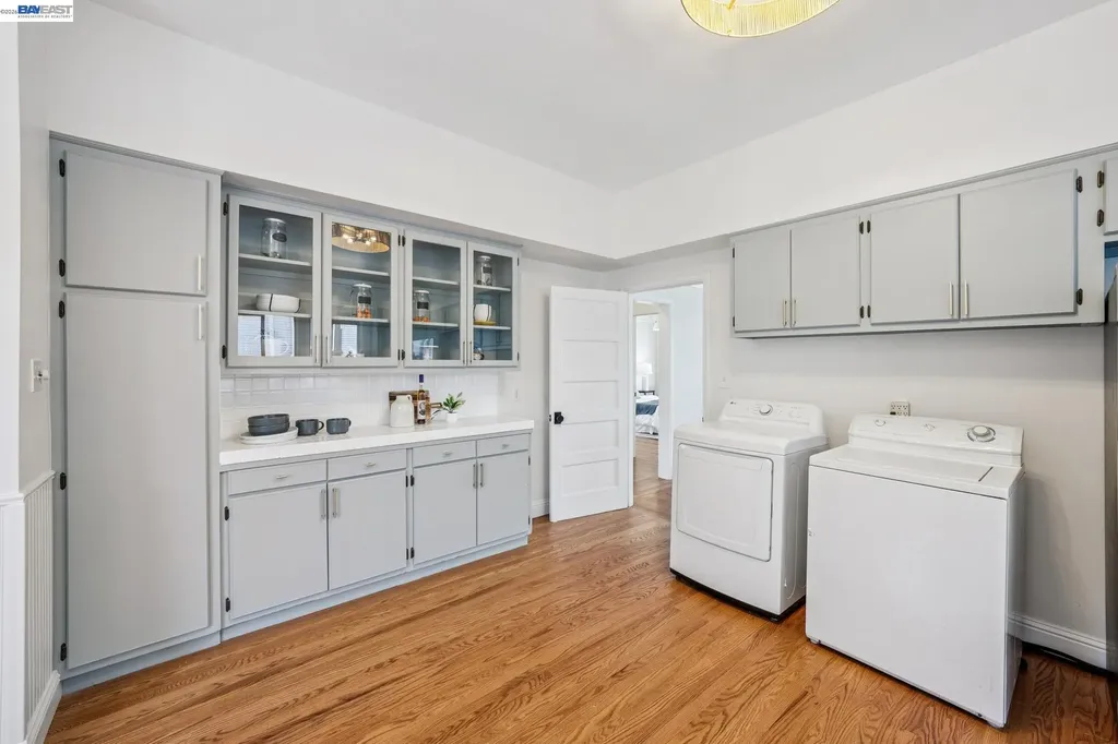 1508 Pacific Avenue Alameda CA 94501