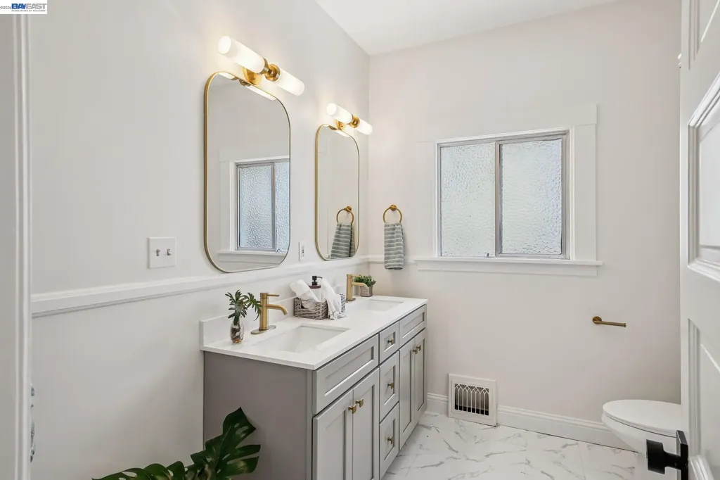 1508 Pacific Avenue Alameda CA 94501