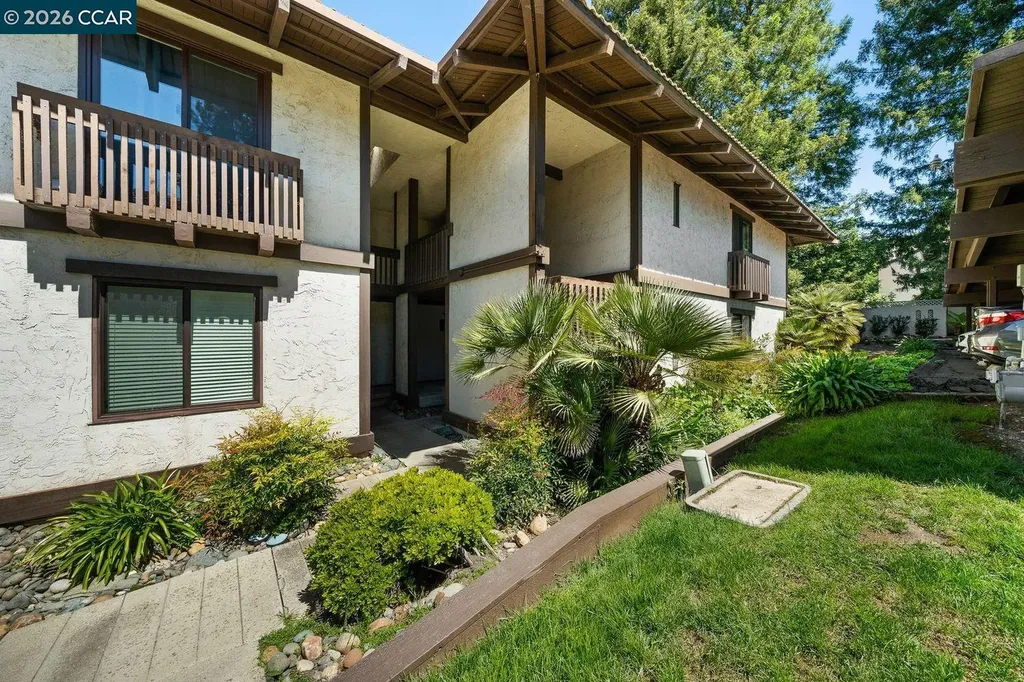 1476 Camino Peral Moraga CA 94556