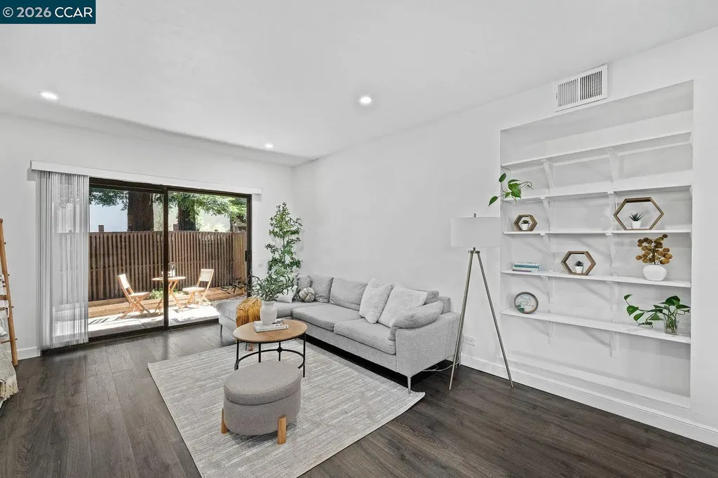 1476 Camino Peral Moraga CA 94556