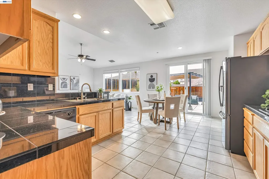 3928 Kite Way Antioch CA 94509