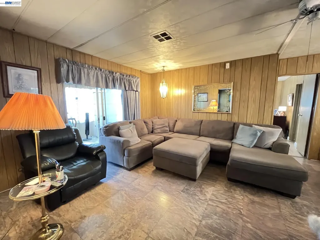 2698 Pueblo Creek Hayward CA 94545