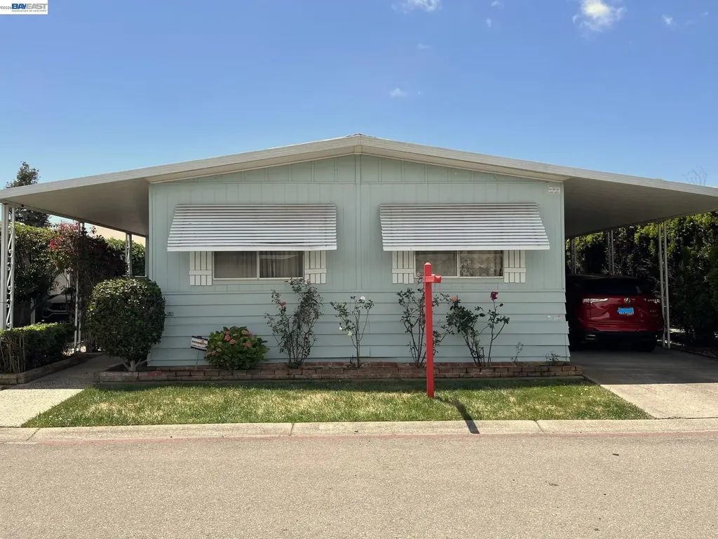 2698 Pueblo Creek Hayward CA 94545