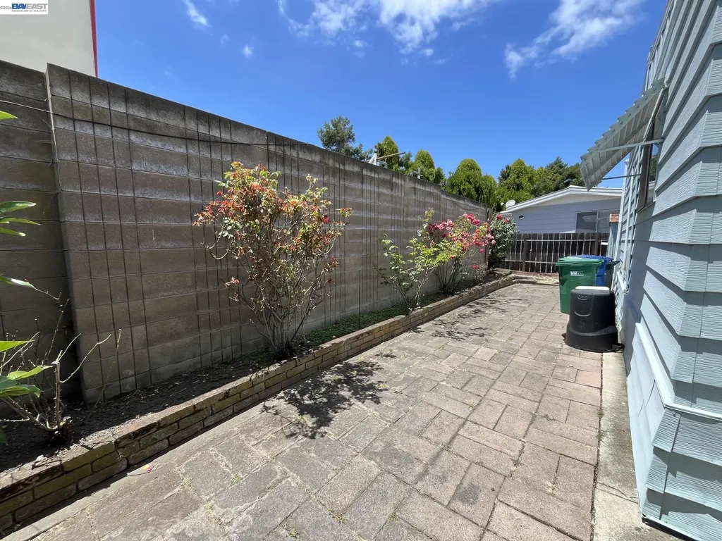 2698 Pueblo Creek Hayward CA 94545
