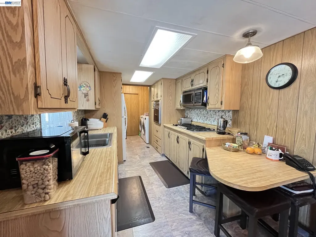 2698 Pueblo Creek Hayward CA 94545