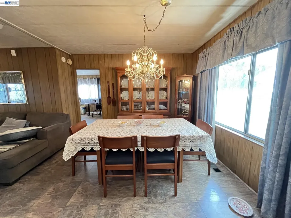 2698 Pueblo Creek Hayward CA 94545