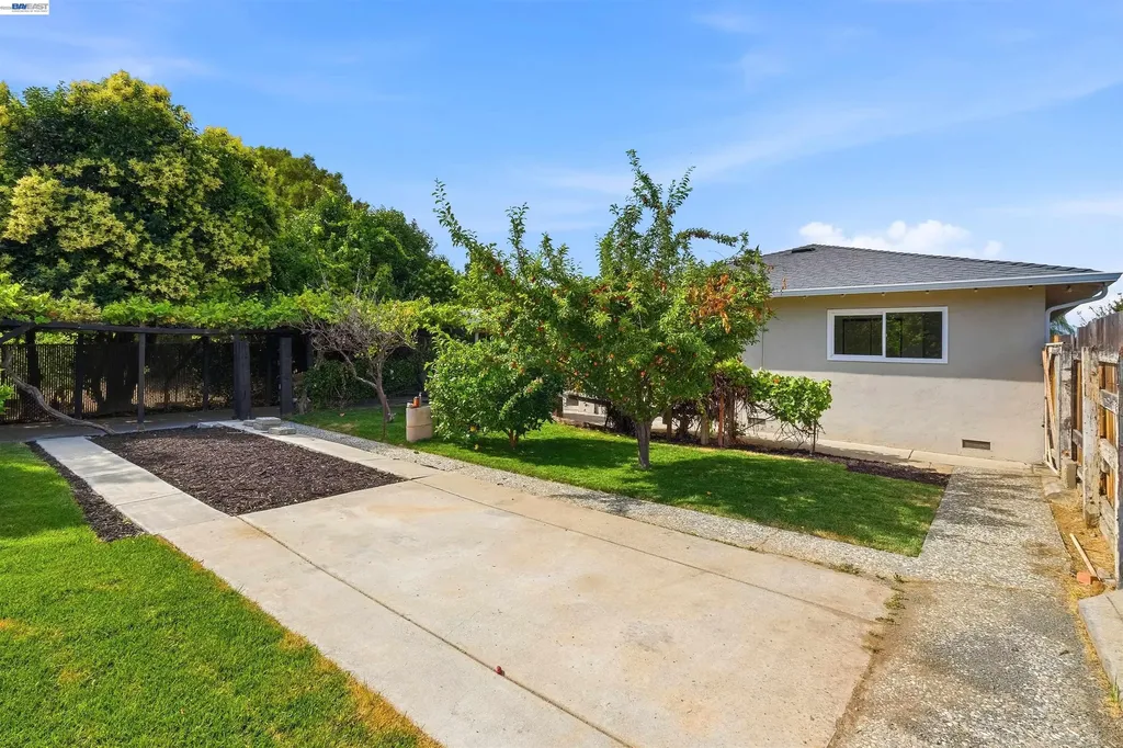 1401 Monterey Drive Antioch CA 94509