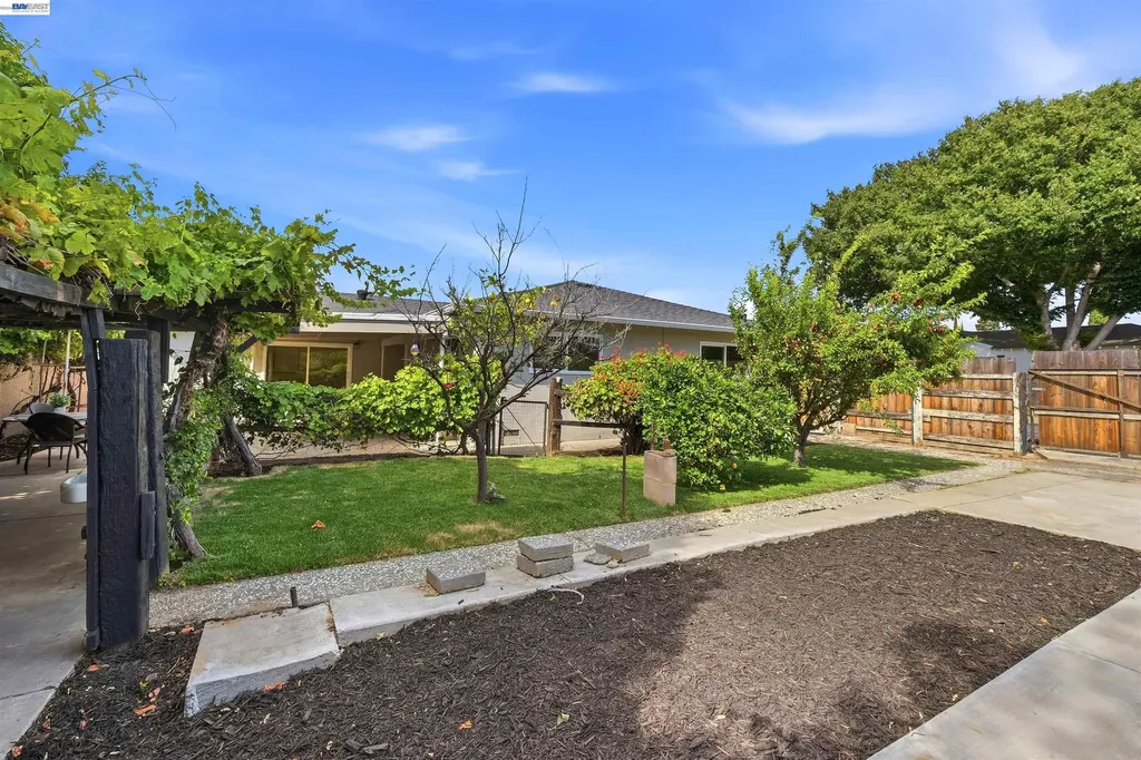 1401 Monterey Drive Antioch CA 94509