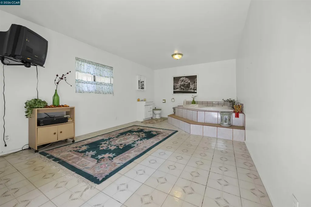 2209 35th Avenue Oakland CA 94601