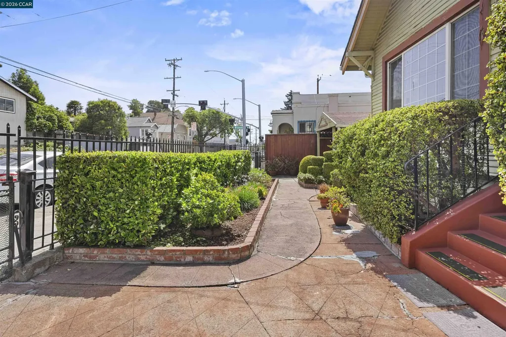 2209 35th Avenue Oakland CA 94601