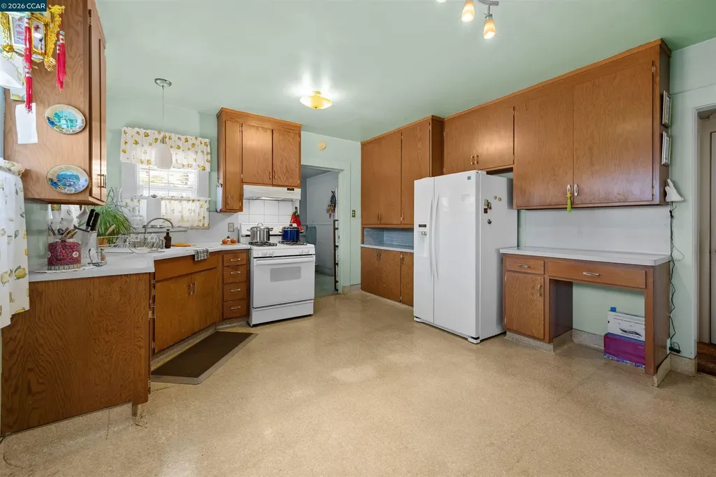2209 35th Avenue Oakland CA 94601