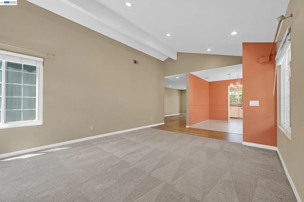 39052 Levi Street Newark CA 94560