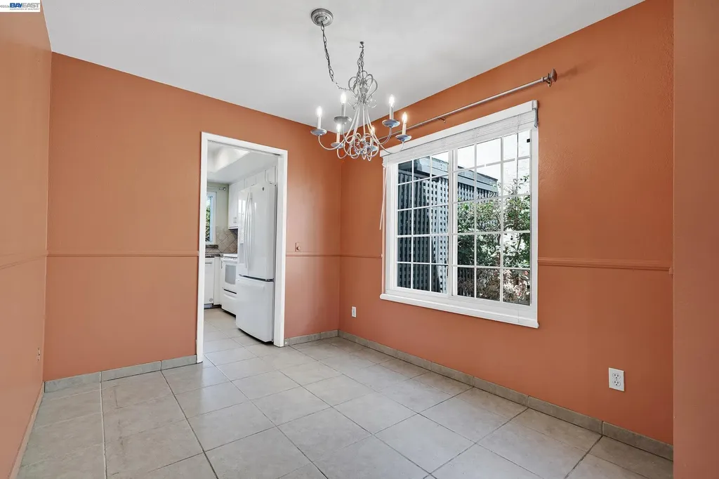 39052 Levi Street Newark CA 94560