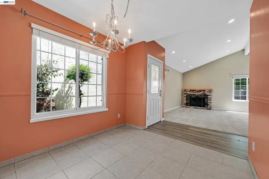 39052 Levi Street Newark CA 94560