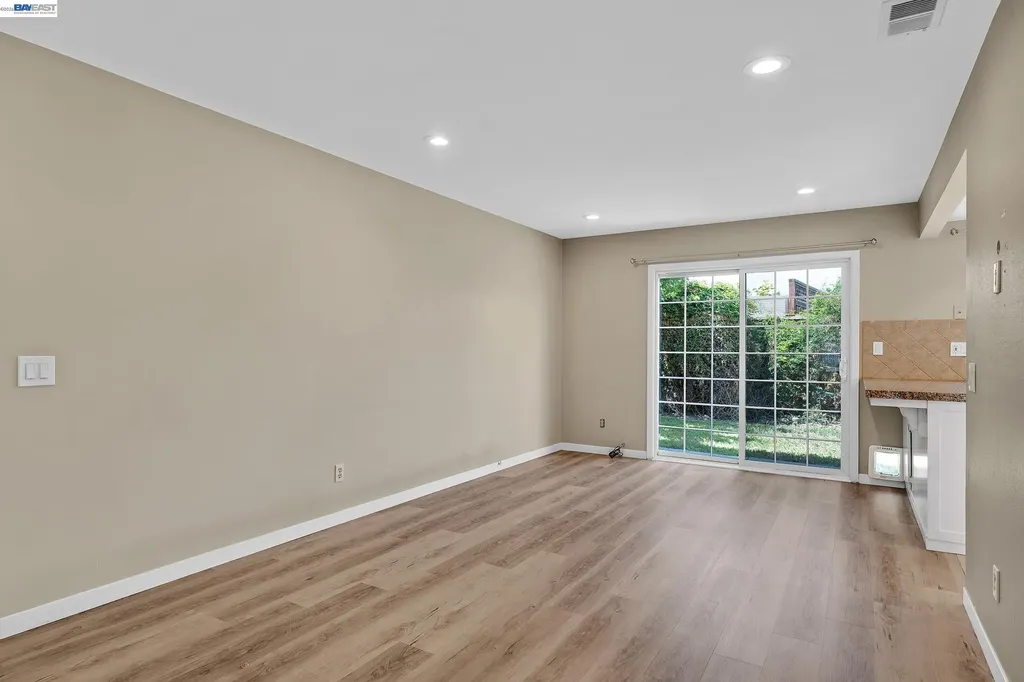39052 Levi Street Newark CA 94560