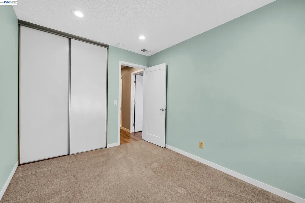 39052 Levi Street Newark CA 94560