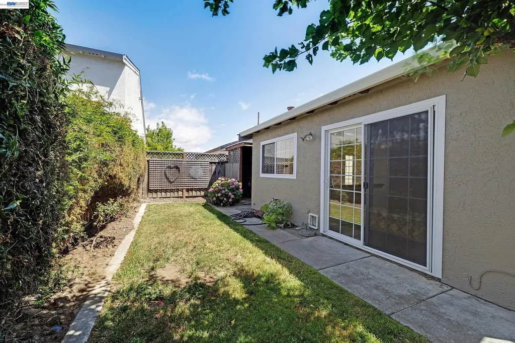 39052 Levi Street Newark CA 94560