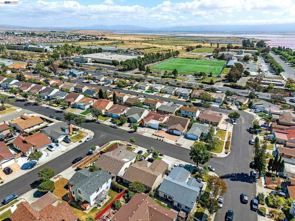 39052 Levi Street Newark CA 94560