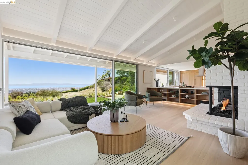 14001 Skyline Boulevard Oakland CA 94619