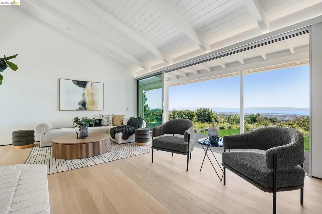 14001 Skyline Boulevard Oakland CA 94619