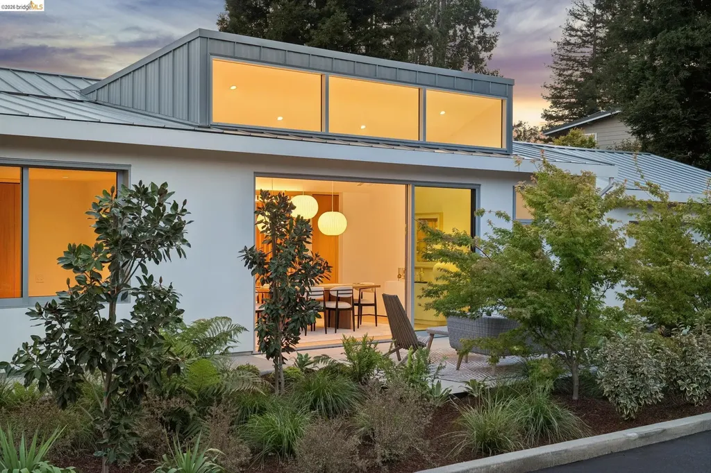 14001 Skyline Boulevard Oakland CA 94619