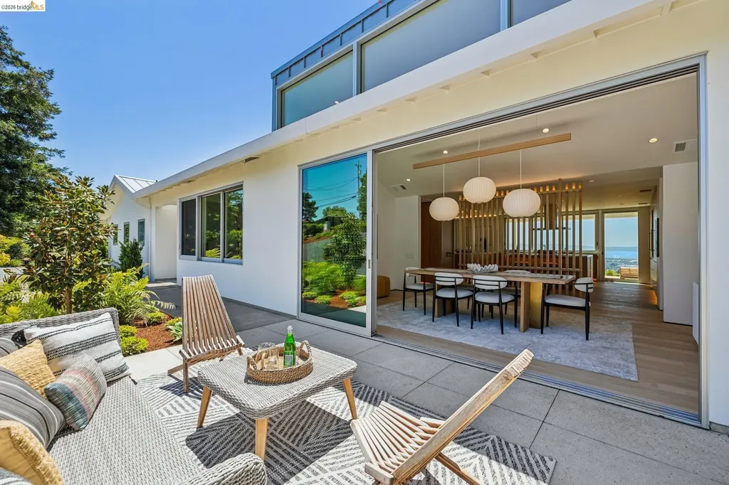 14001 Skyline Boulevard Oakland CA 94619
